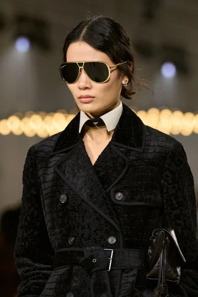 Look 29